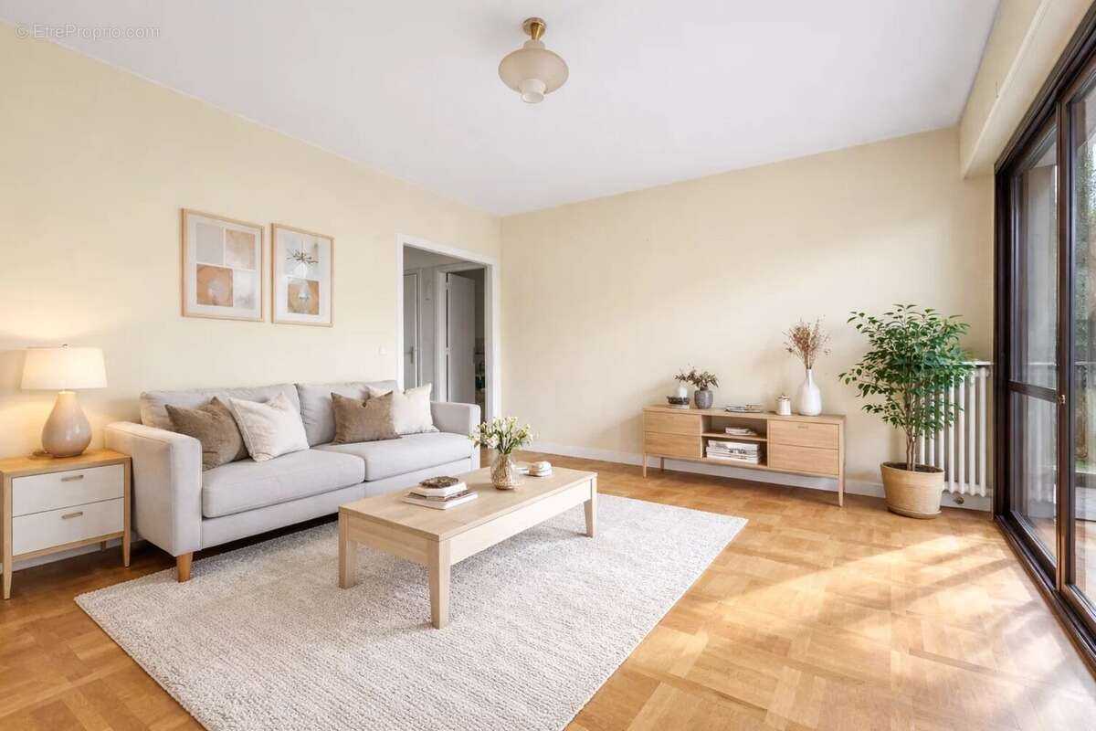 Appartement à GARCHES