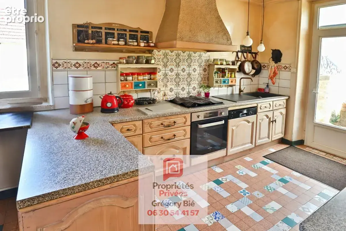 Maison de maître 7 pièce(s) 241 m2 - photo 8