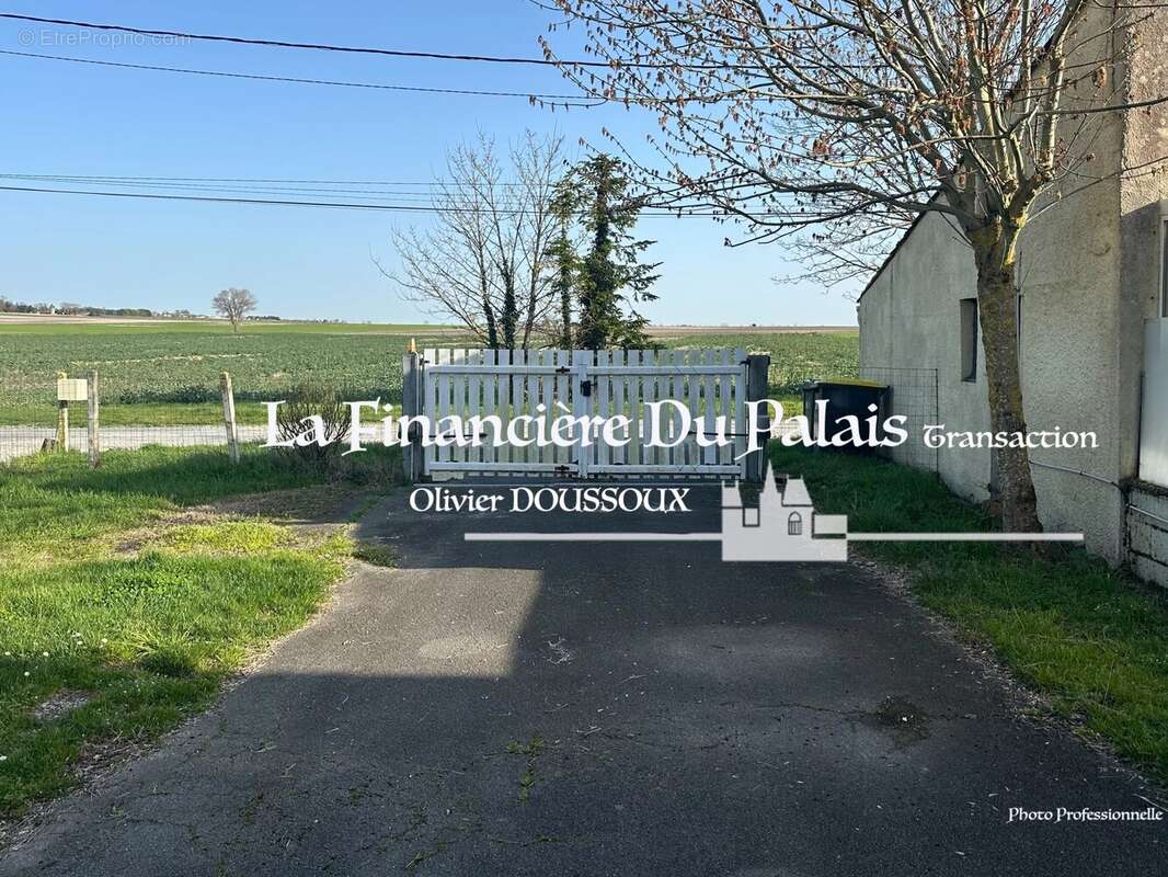 Maison à MESCHERS-SUR-GIRONDE