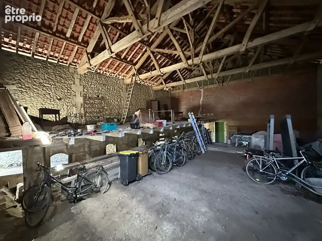 Maison en pierres avec grange - photo 15
