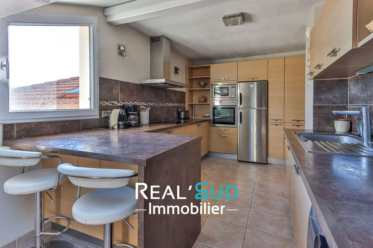 Appartement à MARSEILLE-8E