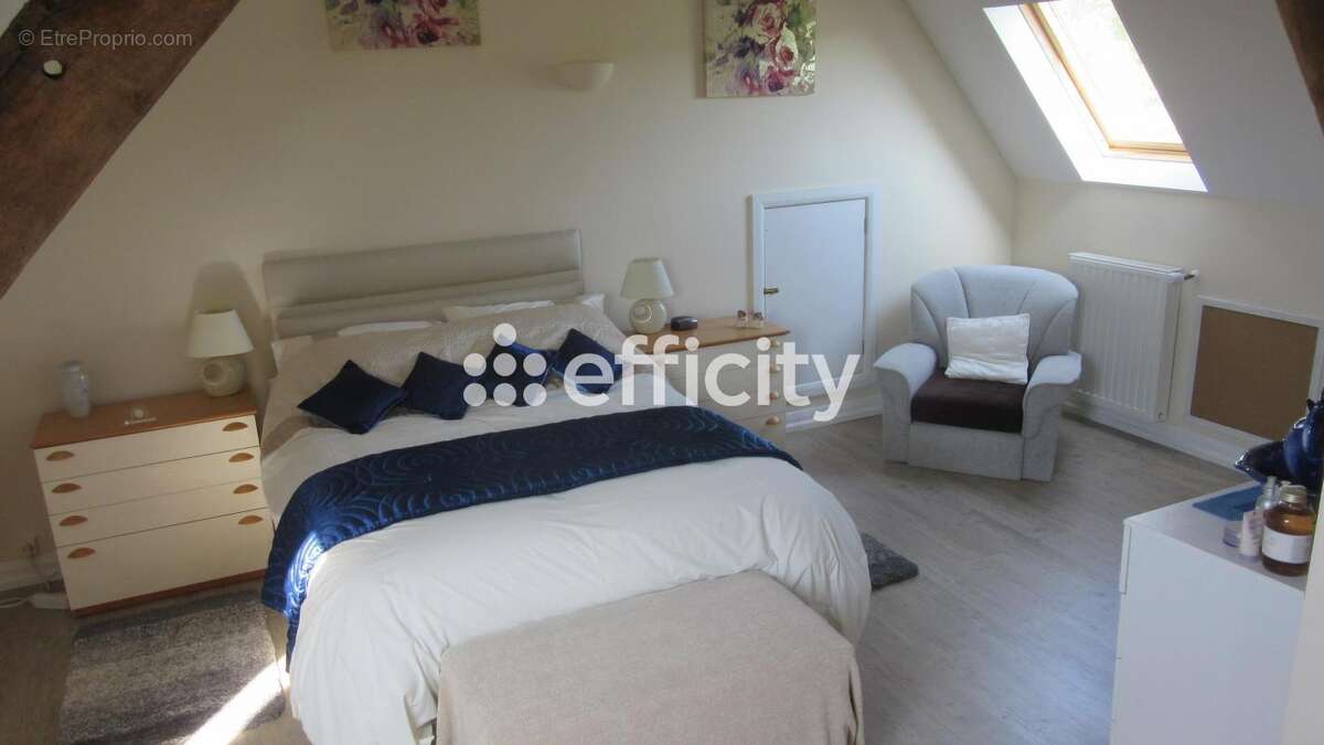 Maison à SAINT-SEVER-CALVADOS