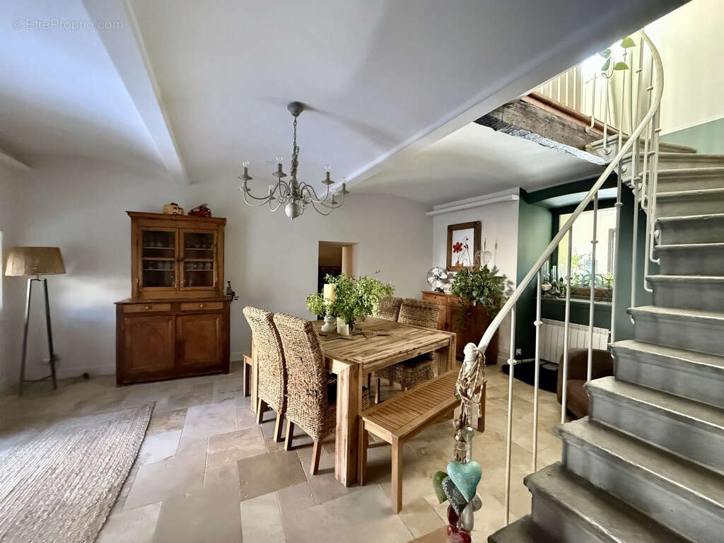 Maison à PRIVAS