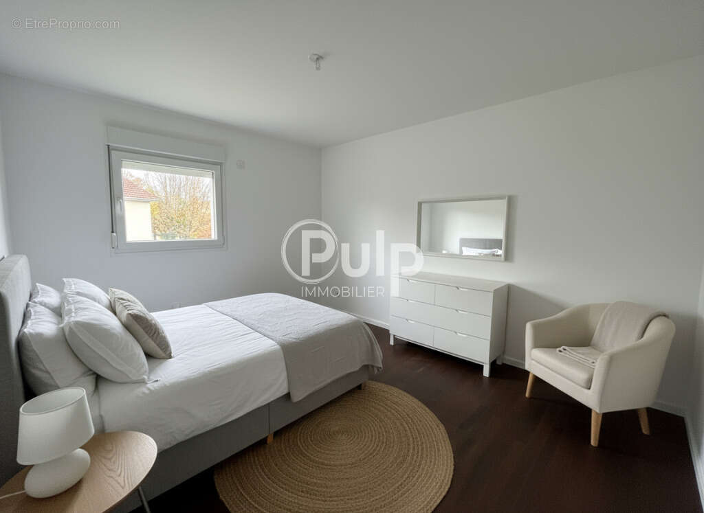 Maison à OSTRICOURT