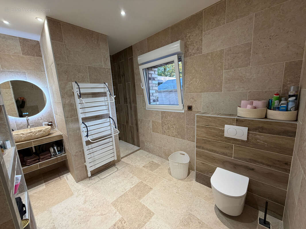 Maison à SAINT-AMAND-LES-EAUX