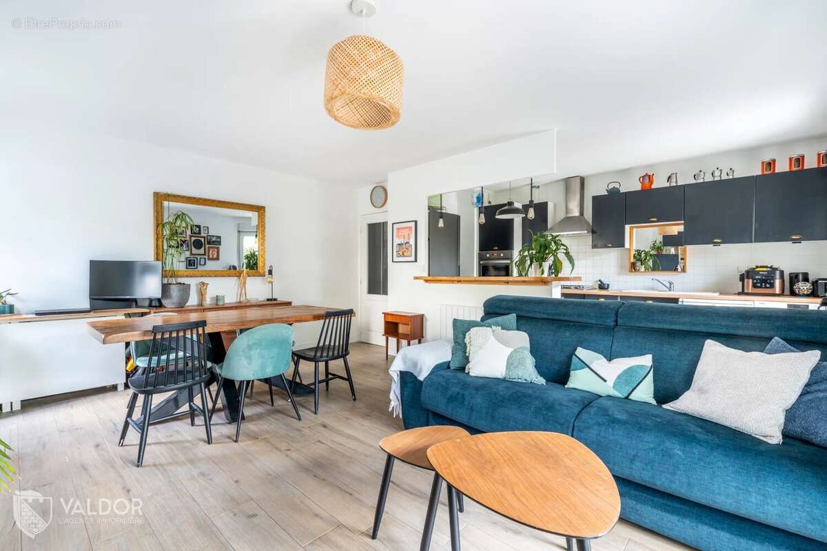 Appartement à ANSE