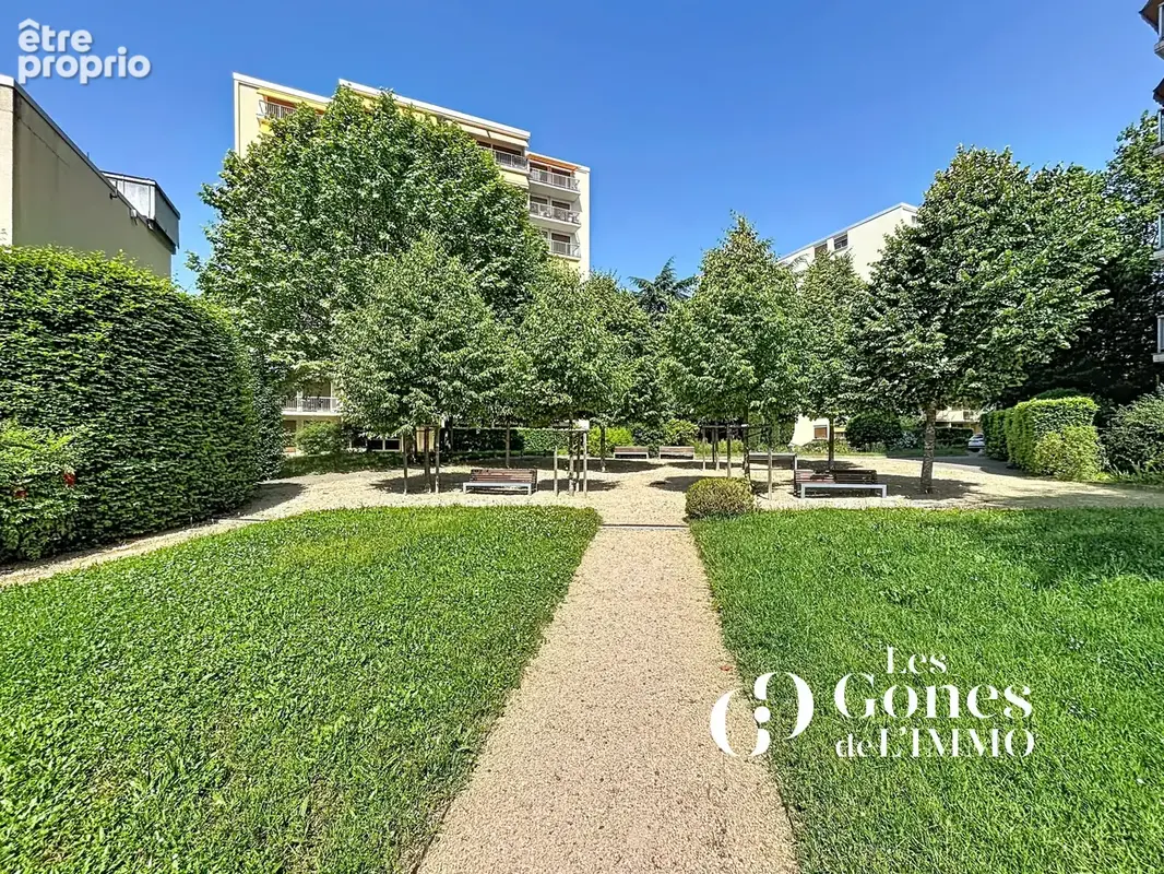 ÉCULY   T3 de 83 m2 avec 2 balcons dans une résidence avec parc et tennis - photo 12