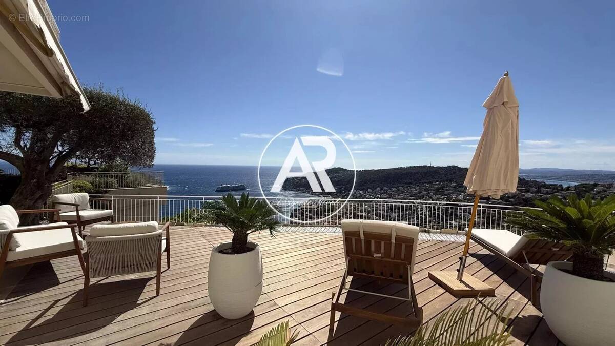 Appartement à VILLEFRANCHE-SUR-MER