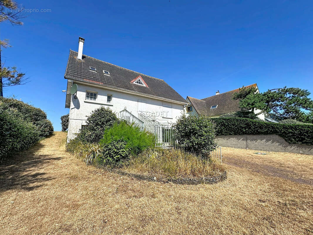 Maison 138 m² à Saint-Pair-Sur-Mer  - photo 5