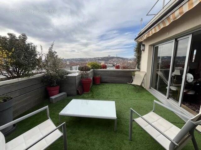 Appartement à LYON-6E