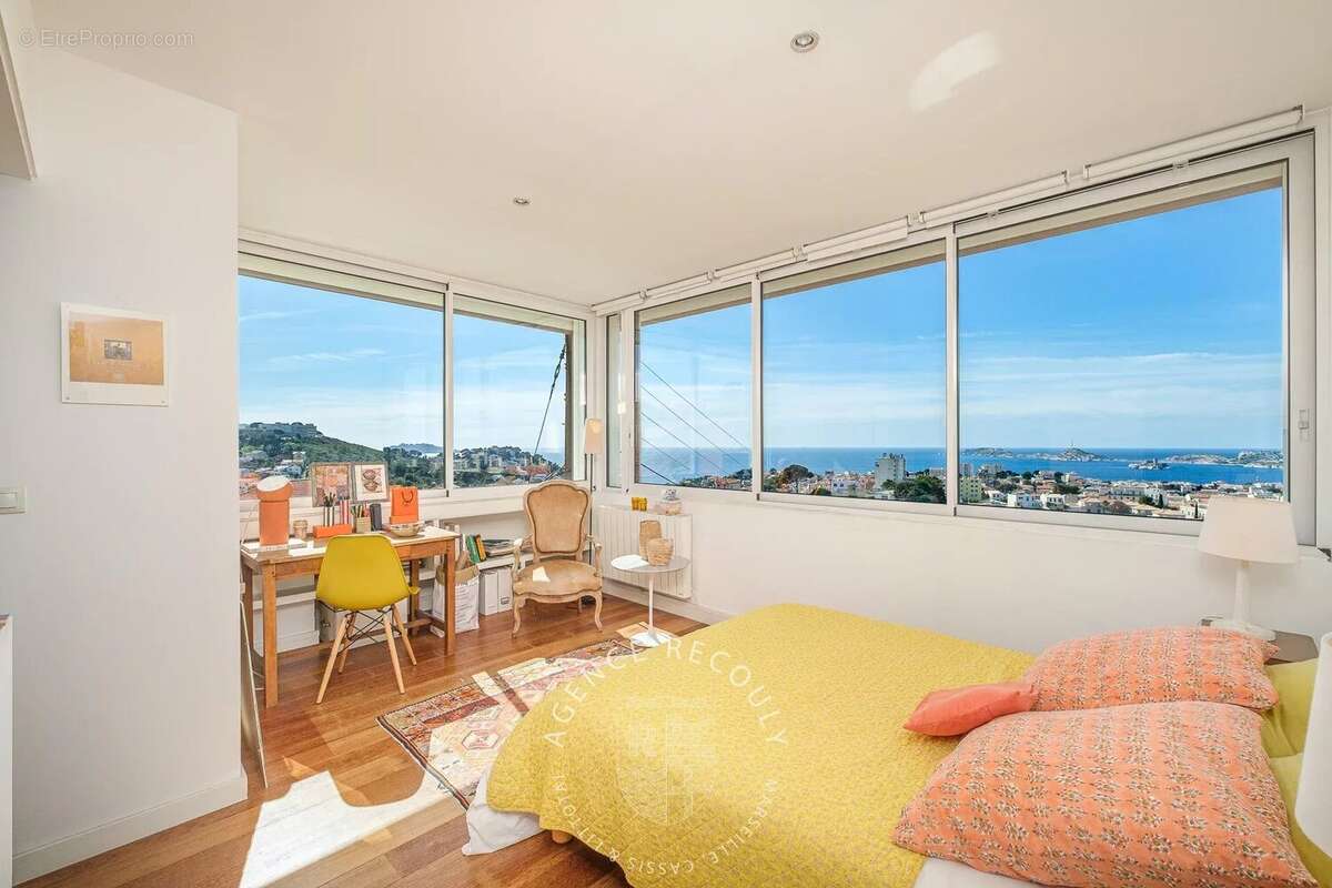 Maison à MARSEILLE-7E