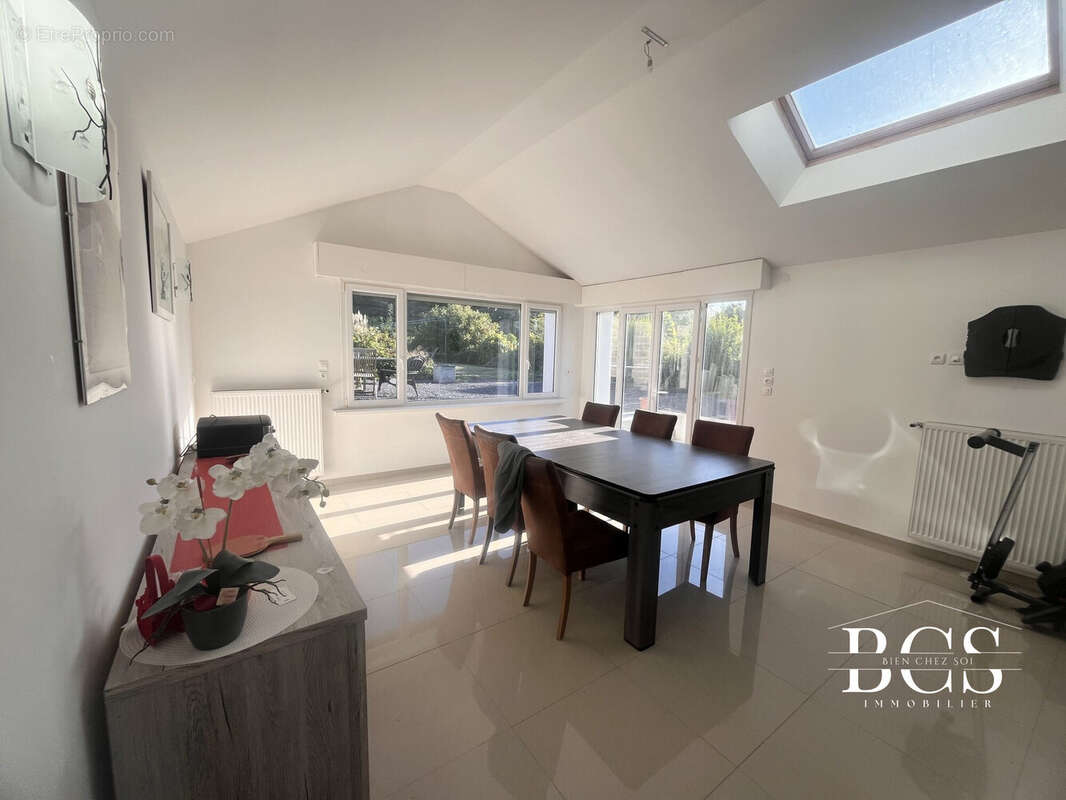 Maison 139 m² à Chateau-L'abbaye  - photo 2