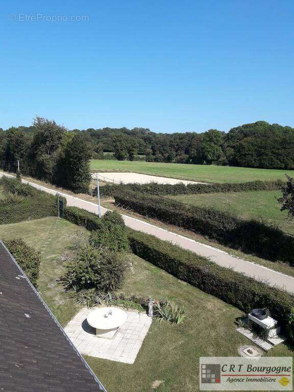 Maison à MOULINS-SUR-OUANNE