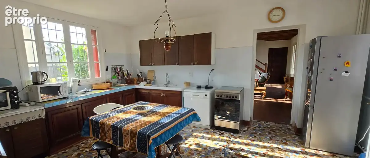 Maison familiale 240 m² - 4 chambres -Terrain 1 320 m² - Proche N4 - photo 4