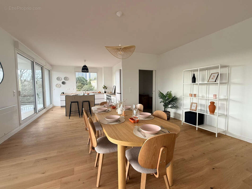 Appartement à BORDEAUX