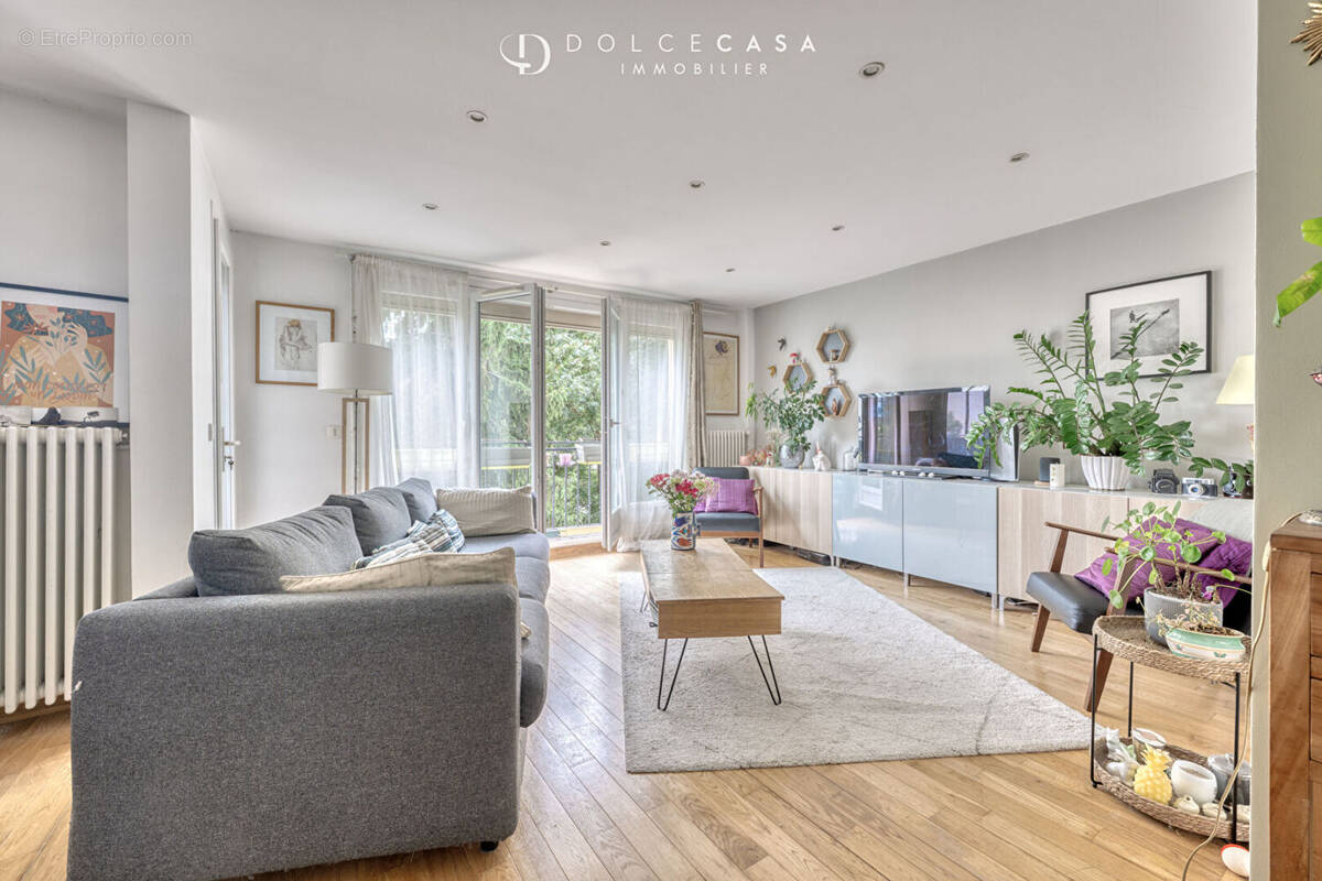 Appartement à NOGENT-SUR-MARNE