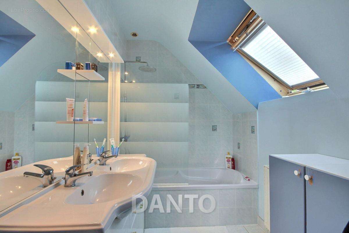 Jolie maison avec piscine à PORNICHET - photo 8