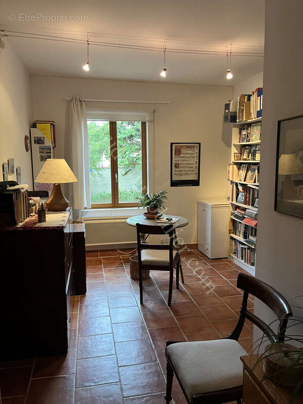 Villa de plain pied avec grand jardin - photo 11