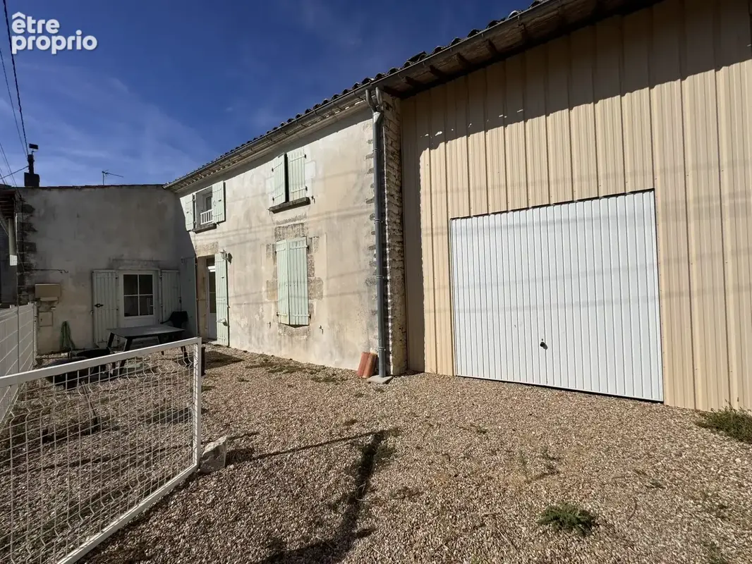 Maison à AUTHON-EBEON