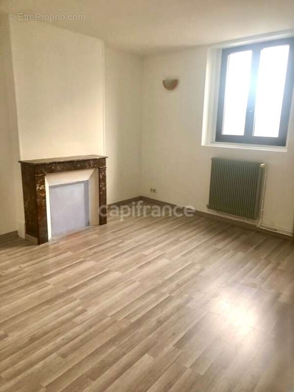 ***Le Havre-Marechal Joffre***idéal investisseur***Triplex de 158m², Dpe C, copropriété bénévole (43€ de charges/m) avec 5 chamb - photo 5