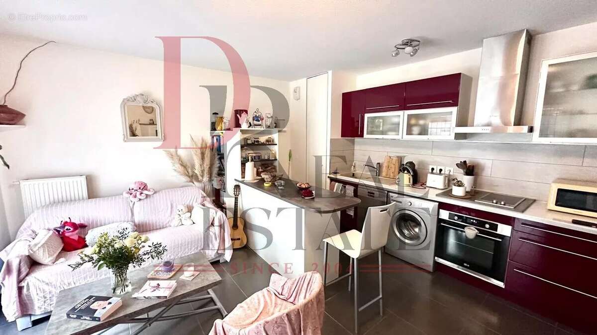 Appartement à ROQUEBRUNE-CAP-MARTIN