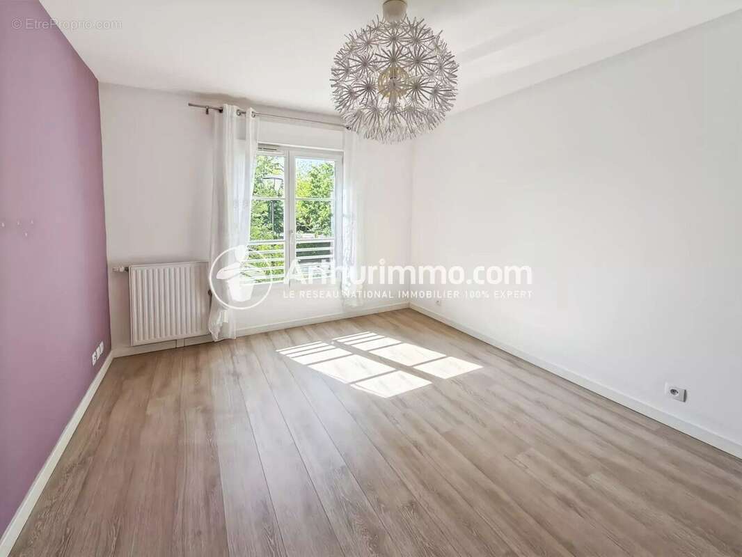 Appartement à SAINT-PIERRE-DU-PERRAY