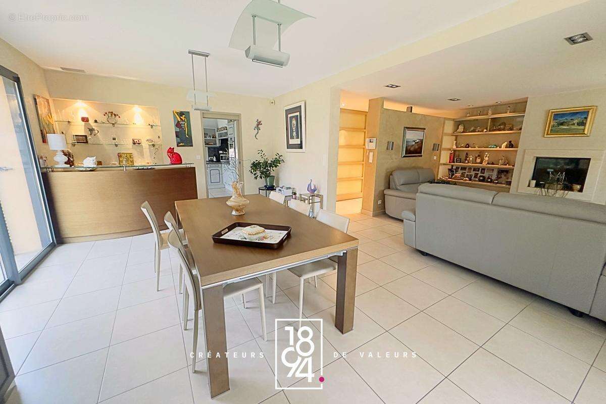 Maison à CAISSARGUES