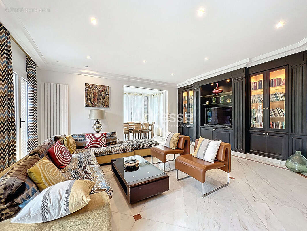 Maison à MONTEVRAIN