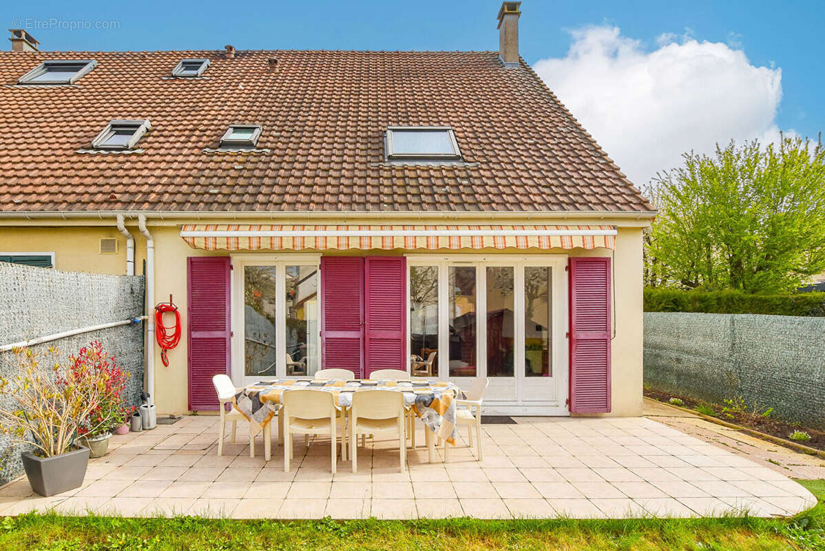 Maison à BRIE-COMTE-ROBERT