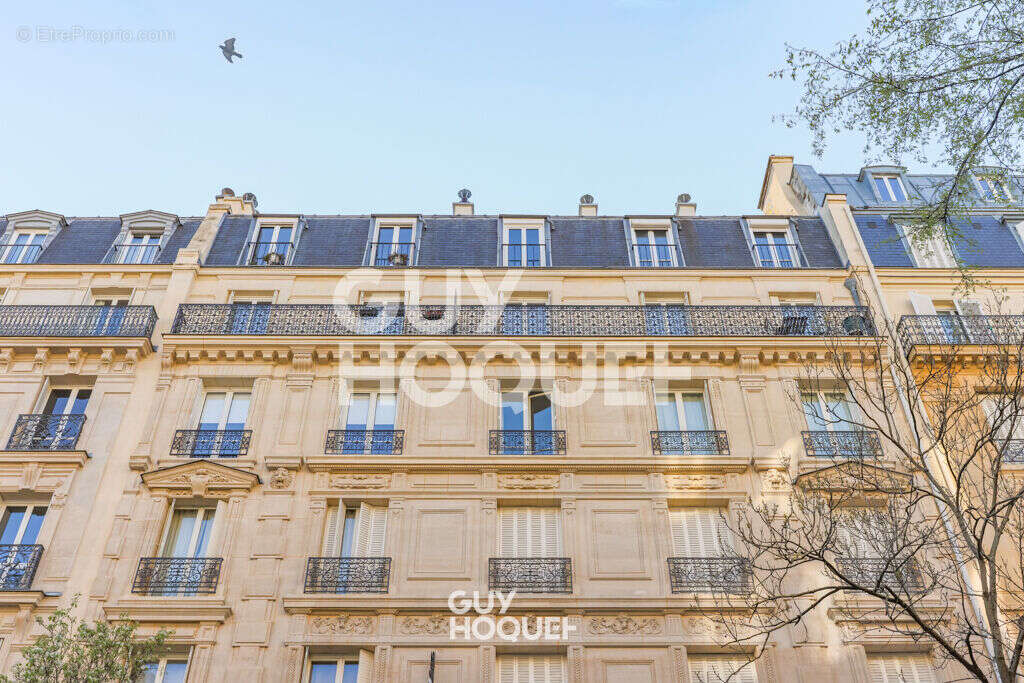 Appartement à PARIS-11E