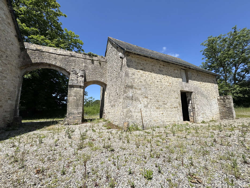 Maison à PICAUVILLE