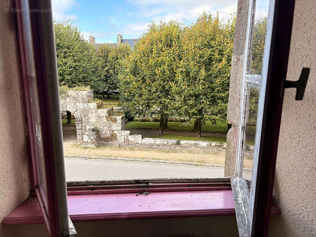 Autre à GUERLESQUIN