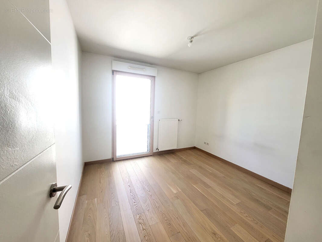 Appartement à NEUVILLE-SUR-SAONE