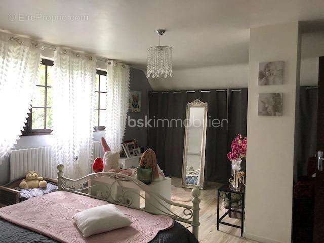 Maison à PETIT-COURONNE