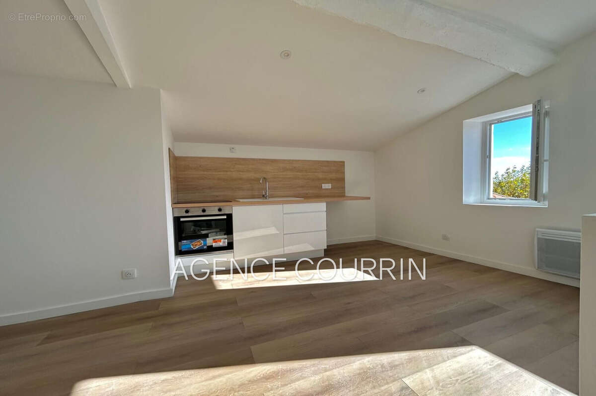 Appartement à PEYMEINADE