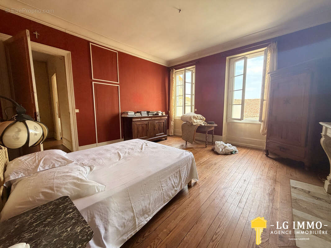 Maison de maitre, 400 m2, 190 m2 dépendances, parc 7 000 m2 - photo 20