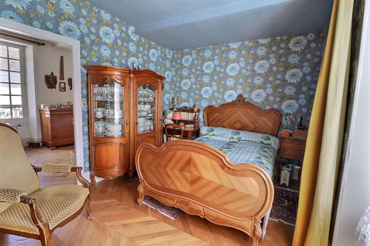Maison à EPERNON