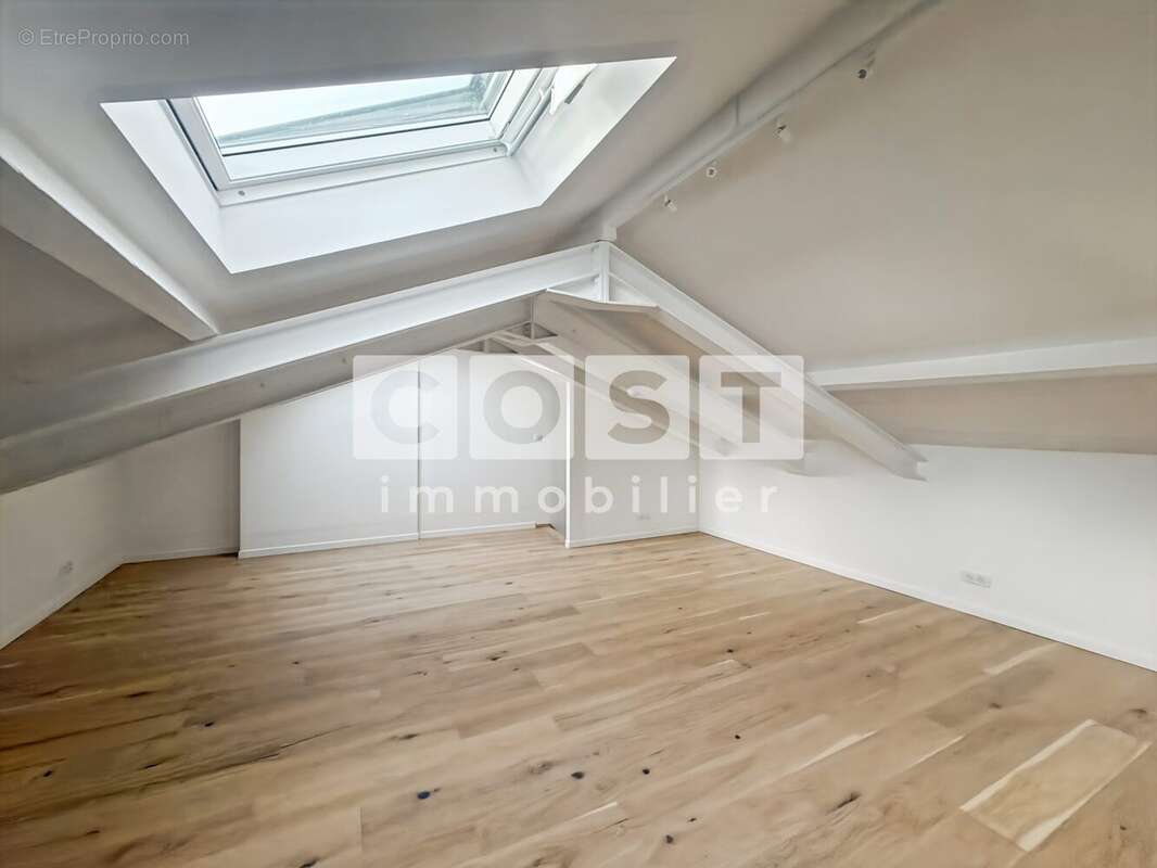 Appartement à ASNIERES-SUR-SEINE