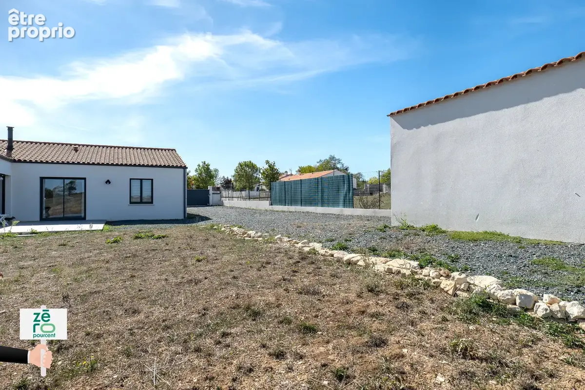 Maison récente de plain-pied à Chaillé-les-Marais   4 chambres, suite parentale, garage-atelier et terrain con - photo 29