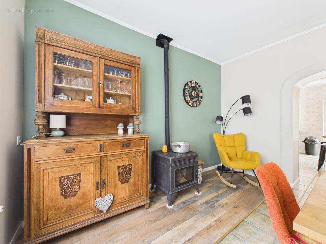 Maison 280 m² à Vieux-Conde  - photo 3