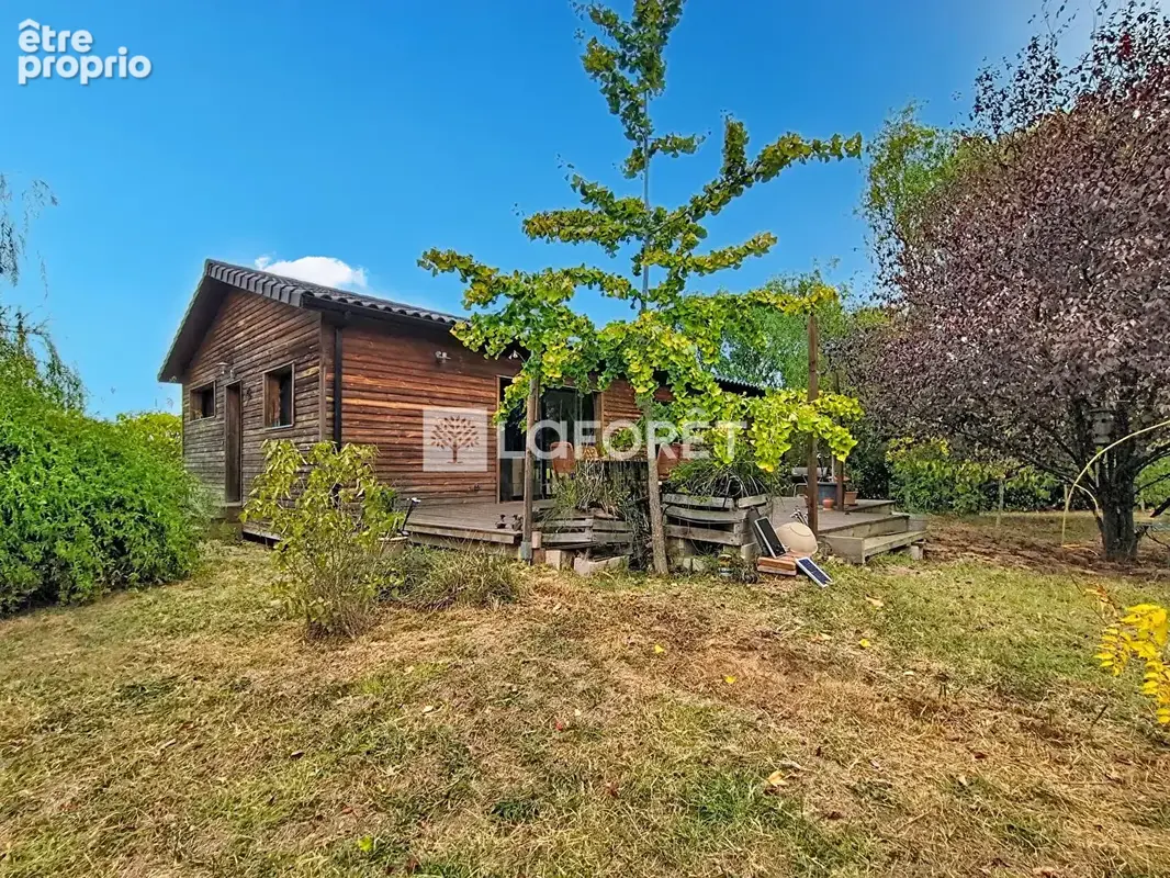 Photo Maison à Le Born au prix de 245 000€