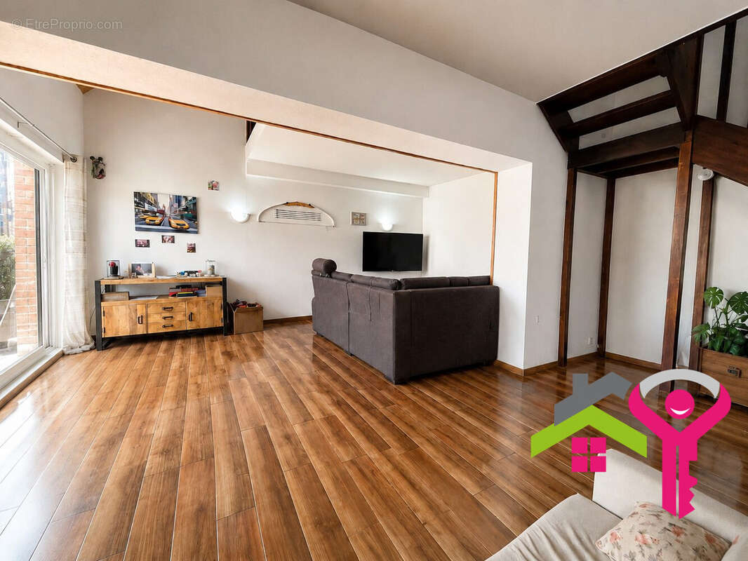 Appartement 70 m² à Denain  - photo 2