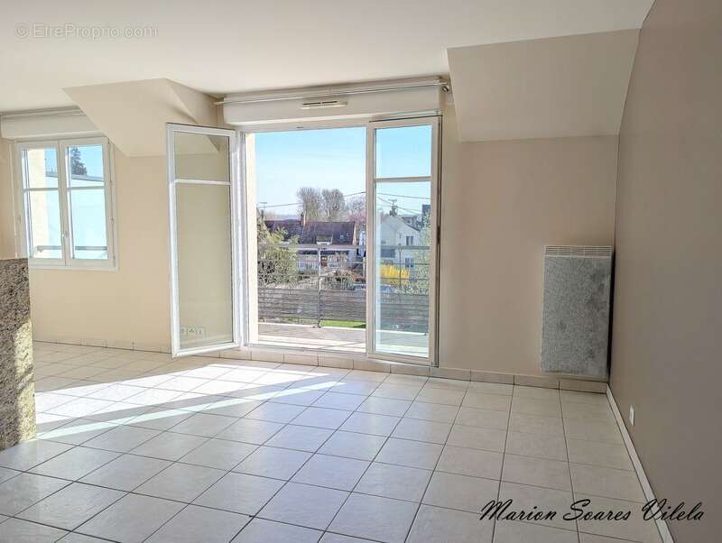 Appartement à COUBERT