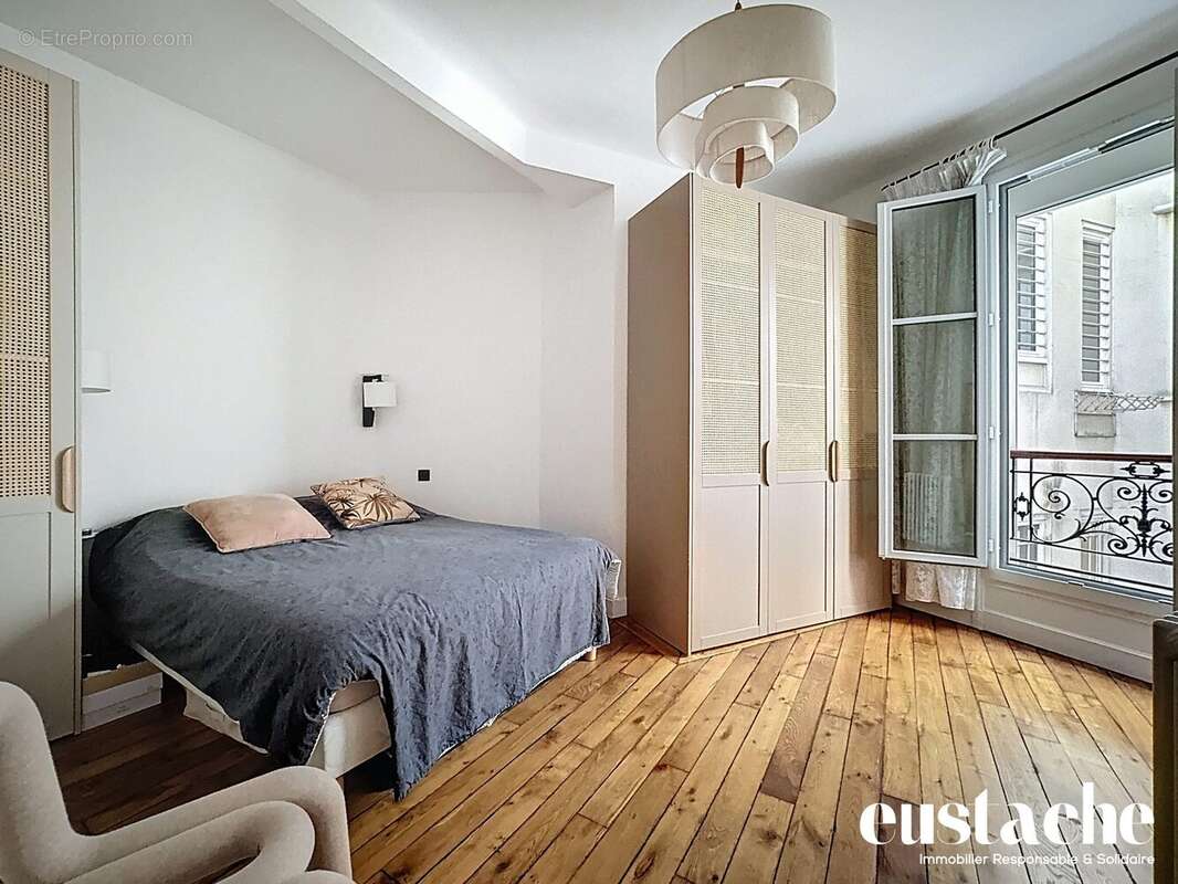 Appartement à PARIS-9E