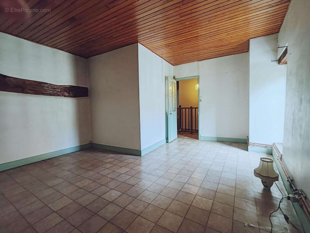 Maison à LA FERTE-MILON