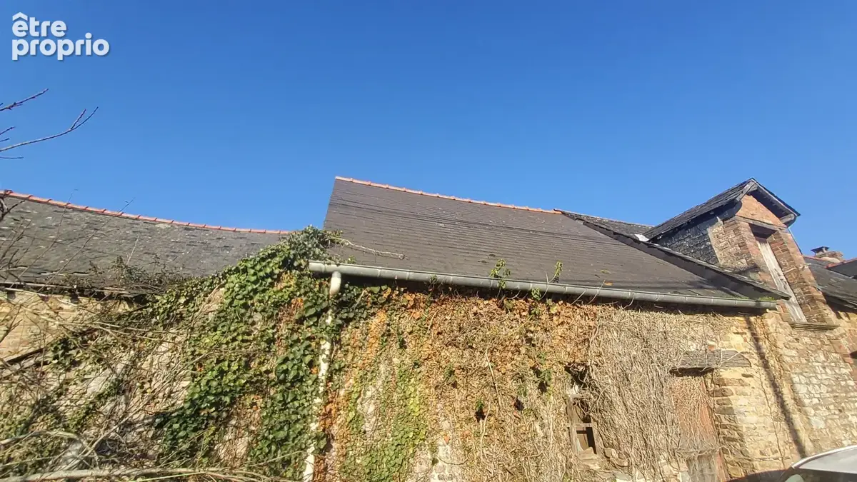 A VENDRE - Longère à rénover de 180m2 - 1080m2 de terrain - TEILLAY - photo 7