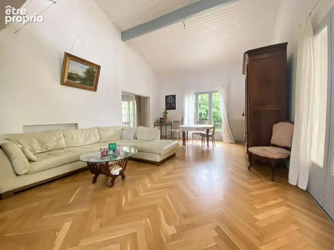 Belle maison de 4 ch sur magnifique jardin dans un quartier résidentiel d'Eysines, intra rocade 210 m2 - photo 3