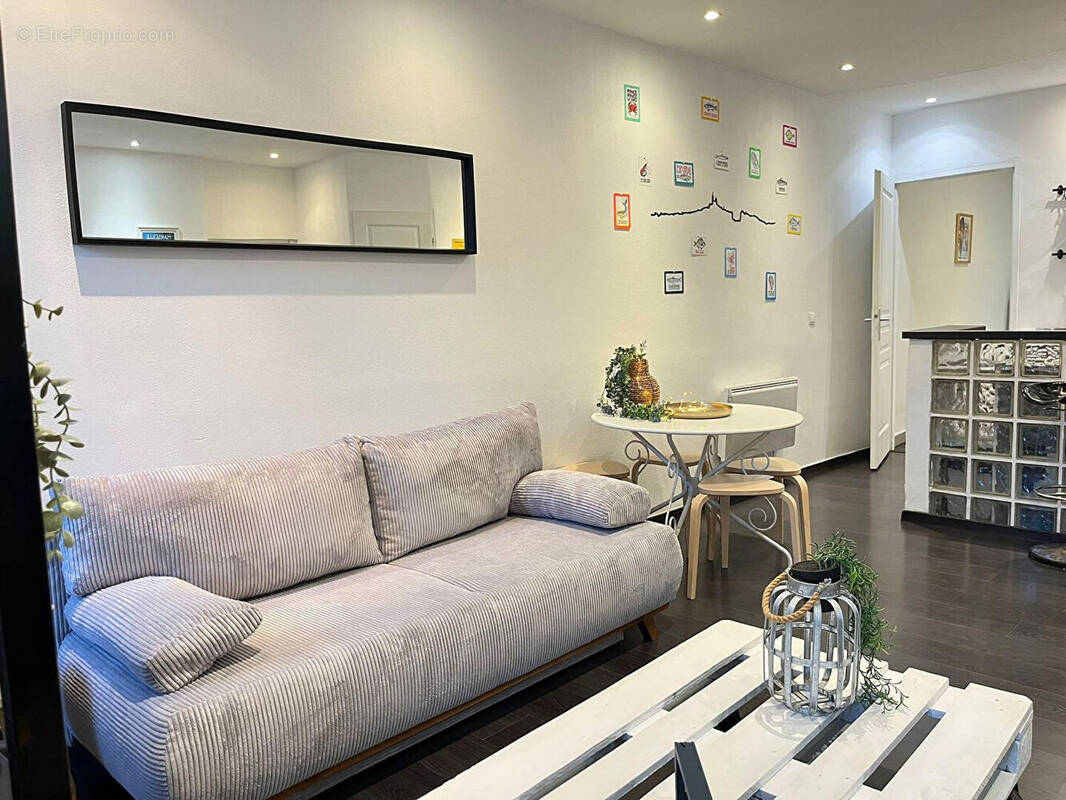 Appartement à MARSEILLE-2E