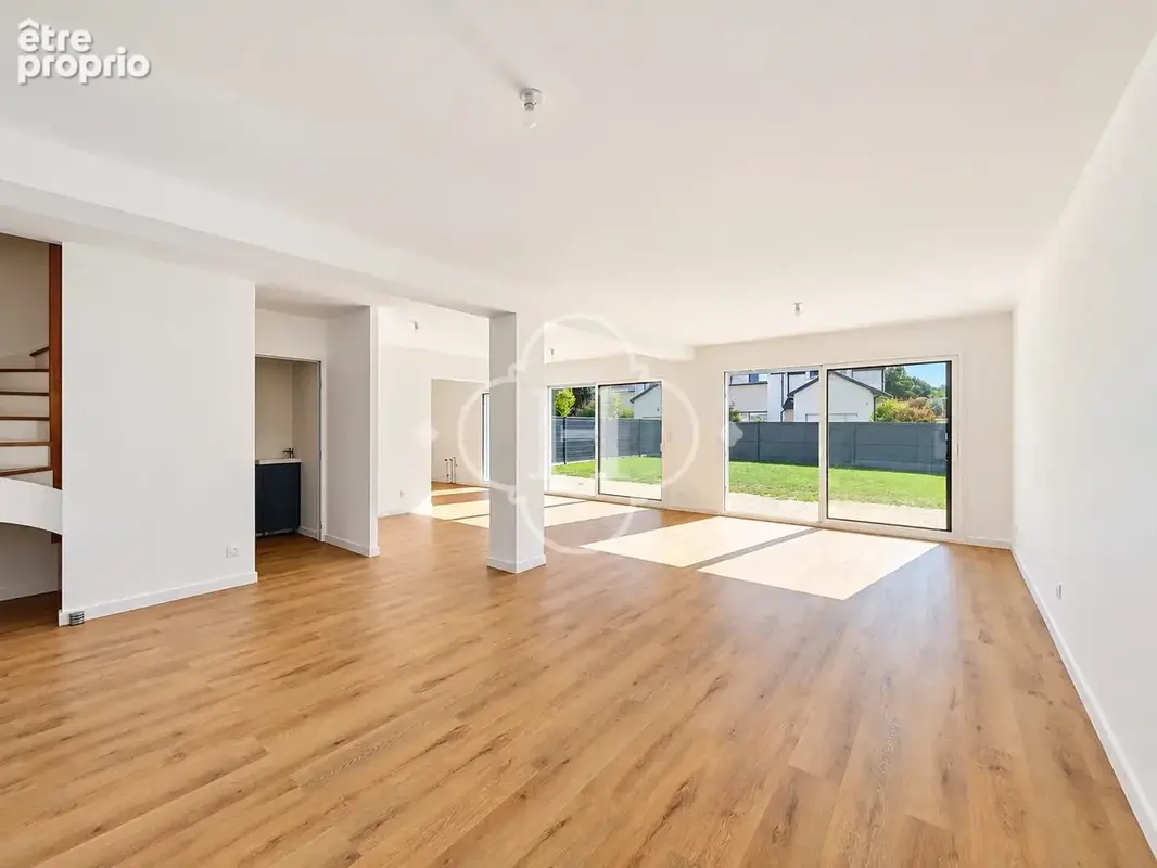 Maison 8 pièces 175 m² à vendre à Le Mesnil-Le-Roi (78600) - photo 3