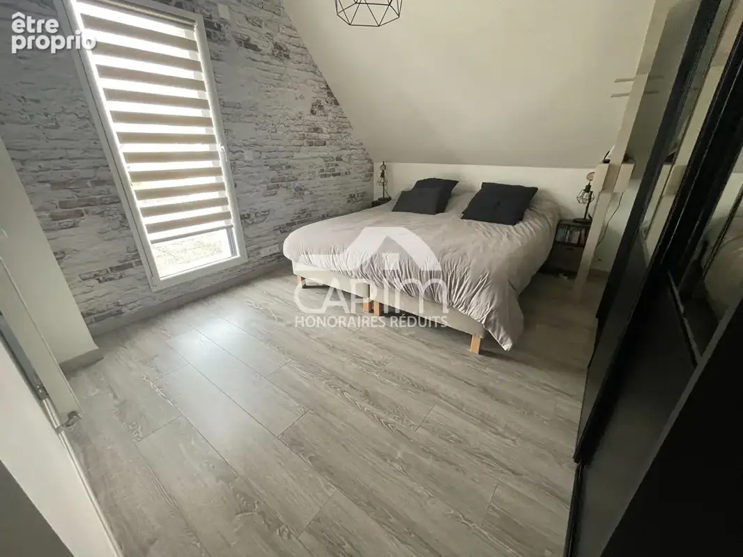Maison Contemporaine Fougères 2015 Quartier Hopital- 5 chambres- 150m²-Terrain 505m² - photo 8